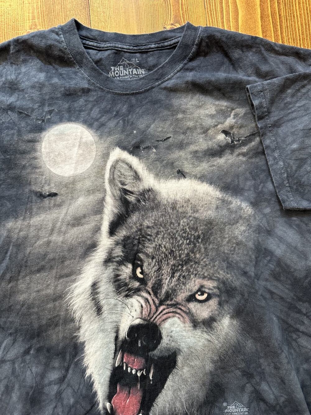 The Mountain y2k Blue Wolf Moon Nature Outdoor Tie Dye Graphic 2011 Large Shirt